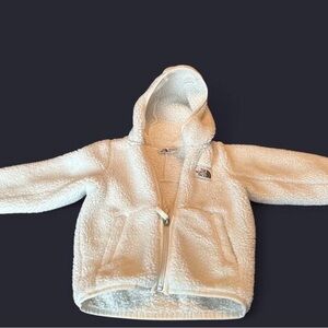 The North Face Cream Sherpa jacket kids 3T - girls or boys